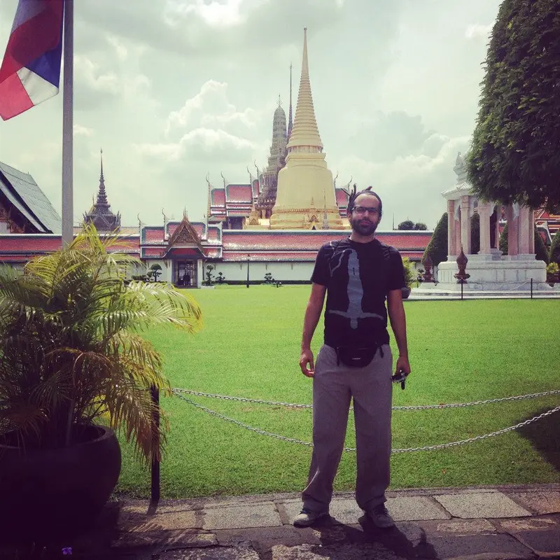Il Grand Palace di Bangkok con le sue pagode dorate e i tetti colorati